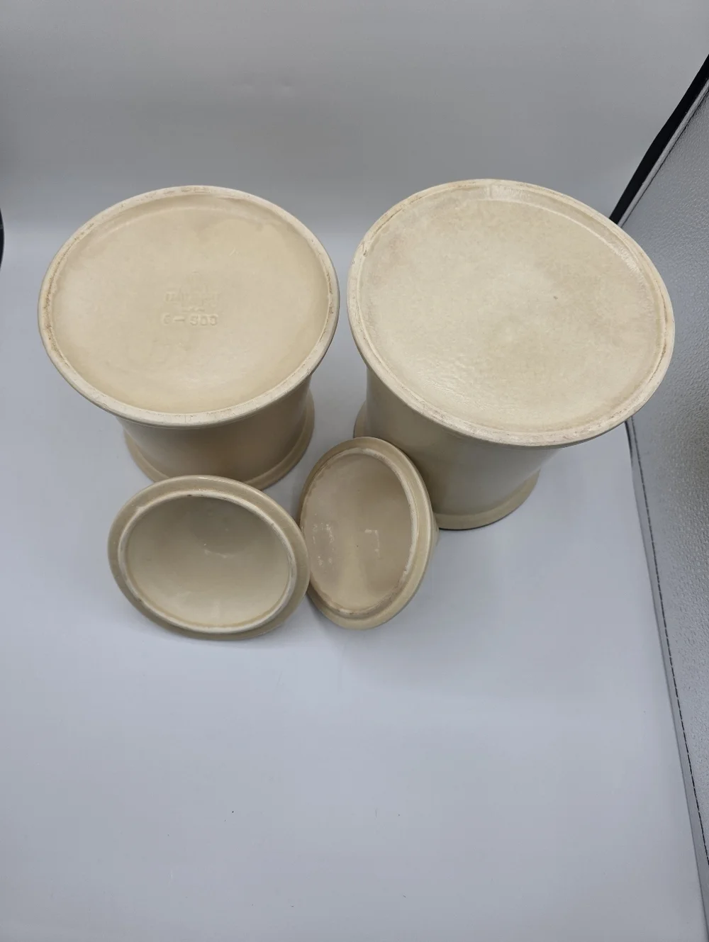 Vintage Pfaltzgraff Coffee Sugar Ceramic Cannister set Of 2 No Chips Beige Cream